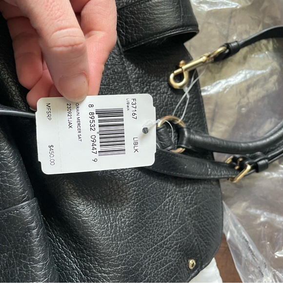 NWT Authentic Coach Purse and purse. Comes with dust bag price on tag is USD - Picture 2 of 7